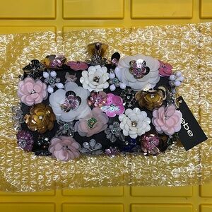 Bebe Daisy Clutch